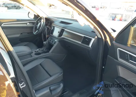 2021 Volkswagen Atlas 3.6L V6 Se W/Technology z USA, uszkodzony, nr VIN 1V2KR2CA7MC541094